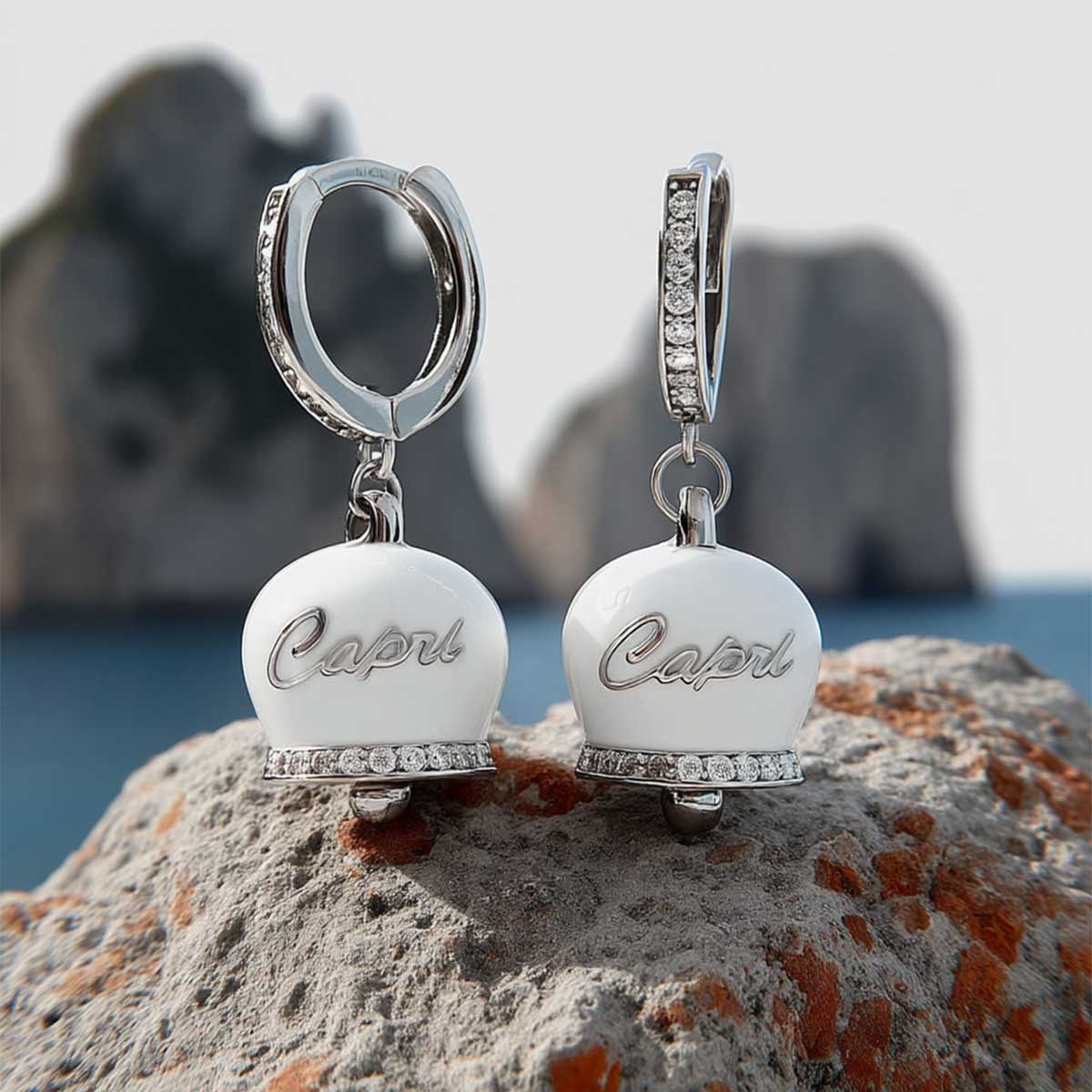 Orecchini in Argento 925 con campanella bianca Capri e zirconi BYSIMON - gioiello BySimon