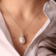 Collana in Argento 925 con pendente in zirconi bianchi e perla barocca