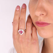 Anello in Argento 925 con zircone rosso rubino a forma di cuore impreziosito da zirconi bianchi