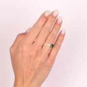 Anello in Argento 925 con zirconi bianchi e verde smeraldo
