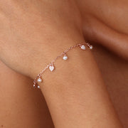 Bracciale in Argento 925 con pedenti a forma di cuore con zirconi bianchi e perle di acqua dolce