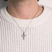 Collana in Acciaio con pendente a forma di croce
