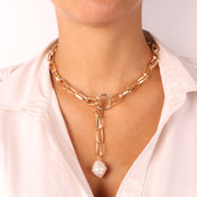 Collana in Metallo intrecci di catene e pendente a perla