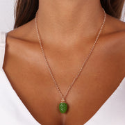 Collana in Metallo con pendente a forma di pigna portafortuna smaltata verde