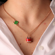 Collana in Metallo con quadrifoglio e campanella portafortuna a gufo con smalto rosso e cristalli bianchi
