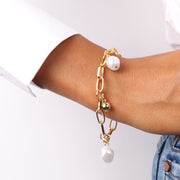 Bracciale in Metallo con catene e ciondoli pendenti a forma di perle barocche