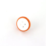 Spilla in Metallo a forma di bottone, impreziosito da smalto arancio e bianco