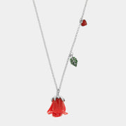 Collana in Metallo con pendenti a forma di rosa rossa, foglia e cuore impreziositi da smalti colorati